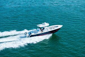 2012 Regulator 32