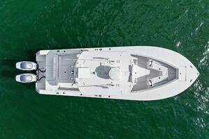 2012 Regulator 32