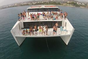 102ft Custom Yacht For Sale