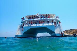 102ft Custom Yacht For Sale