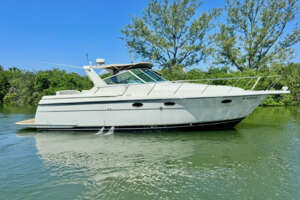 1998 Tiara Yachts 3500 Express thumbnail 1