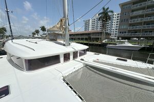 2012-lagoon-400-sail-9878984-20250721095453335-1.jpg