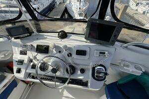 1999 Mainship 350 Trawler thumbnail 30