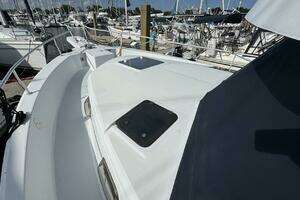 1999 Mainship 350 Trawler thumbnail 37