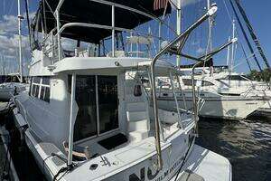 1999 Mainship 350 Trawler thumbnail 4
