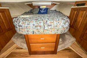 1999 Mainship 350 Trawler thumbnail 17