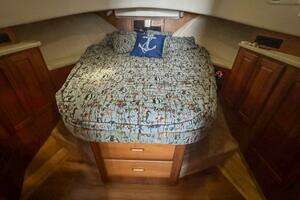 1999 Mainship 350 Trawler thumbnail 16