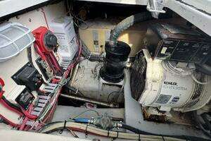 1999 Mainship 350 Trawler thumbnail 47
