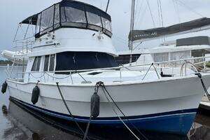 1999 Mainship 350 Trawler thumbnail 1