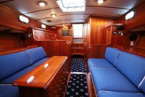 Salon, Looking Aft