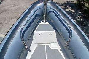 2002 Protector 28 Targa thumbnail 12