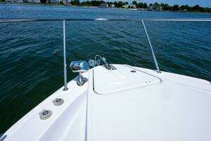 2013 Sea Ray 370 Sundancer thumbnail 22