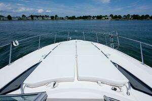 2013 Sea Ray 370 Sundancer thumbnail 18