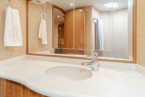 2008 Viking 52 Sport Coupe thumbnail 14