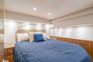 2008 Viking 52 Sport Coupe thumbnail 5