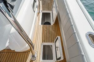 MAS PESOS 37ft Intrepid Yacht For Sale