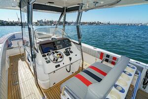 MAS PESOS 37ft Intrepid Yacht For Sale