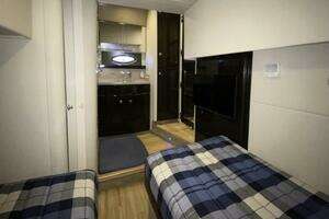 2014 Formula 45 Yacht thumbnail 25