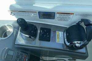 2014 Formula 45 Yacht thumbnail 13