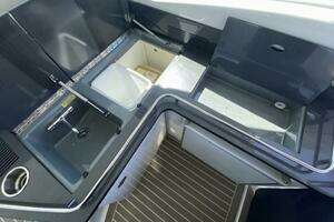 2014 Formula 45 Yacht thumbnail 10