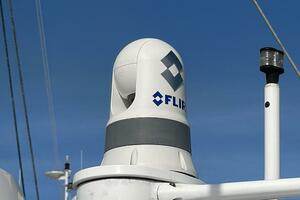 THIS CAT S FISHING 26ft Glacier Bay Yacht For Sale