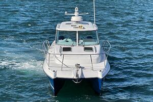 THIS CAT S FISHING 26ft Glacier Bay Yacht For Sale