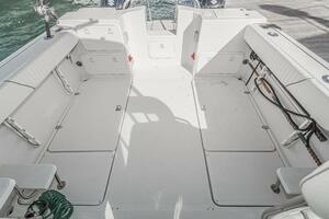 THIS CAT S FISHING 26ft Glacier Bay Yacht For Sale