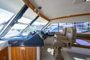 Enclosed Flybridge