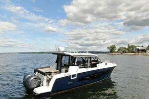 SaaSea 2024 Jeanneau NC 1095 Coupe Yacht For Sale in Newport RI