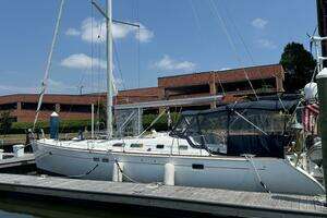 2005 Beneteau 473 thumbnail 2