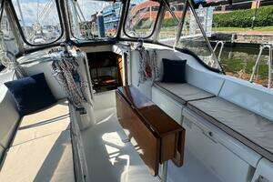2005 Beneteau 473 thumbnail 12