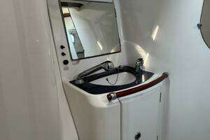 2005 Beneteau 473 thumbnail 51