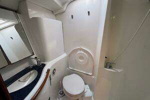 2005 Beneteau 473 thumbnail 45