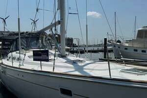 2005 Beneteau 473 thumbnail 6
