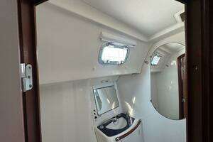 2005 Beneteau 473 thumbnail 52