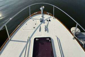 2009 Hunt Yachts Harrier 29 thumbnail 12