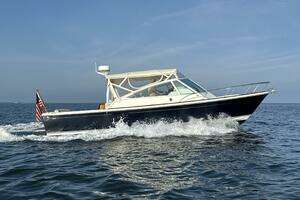 2009 Hunt Yachts Harrier 29 thumbnail 2