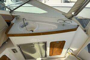 2009 Hunt Yachts Harrier 29 thumbnail 17