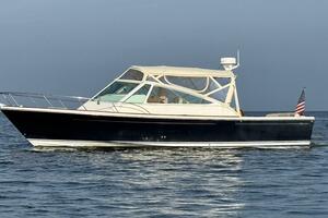 Summer Salt  29ft Hunt Yachts Yacht For Sale