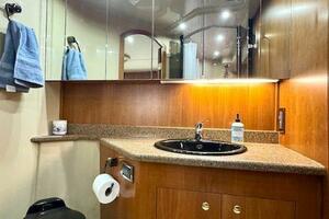 44ft Cruisers Yachts Yacht For Sale