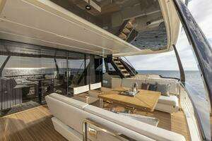 2021 Ferretti Yachts Ferretti 1000 thumbnail 9