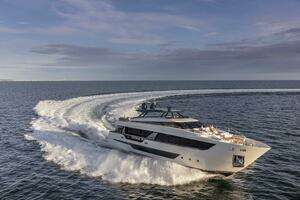 2021 Ferretti Yachts Ferretti 1000 thumbnail 3