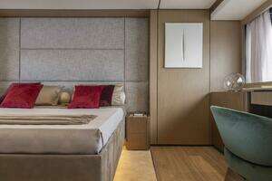 2021 Ferretti Yachts Ferretti 1000 thumbnail 20