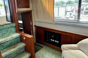 1991 Carver 3807 Aft Cabin thumbnail 21