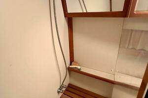 1991 Carver 3807 Aft Cabin thumbnail 40