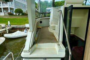 1991 Carver 3807 Aft Cabin thumbnail 9