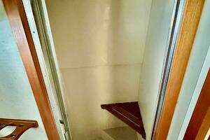 1991 Carver 3807 Aft Cabin thumbnail 35