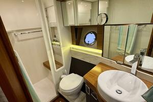 45FT (13.87M) TIARA YACHTS