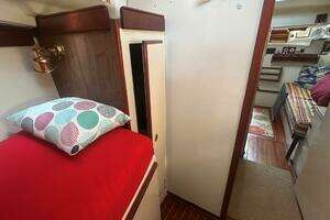 1977 Pearson 365 Ketch thumbnail 37
