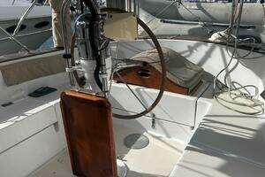 1977 Pearson 365 Ketch thumbnail 10